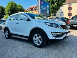 Weiß Gebraucht 2012 Kia Sportage Spirit SUV | 10.900 € (Fairer Preis)