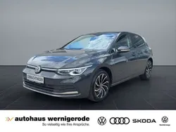 Uranograu Gebraucht 2022 VW Golf VIII Active Limousine | 26.440 € (Etwas zu teuer)