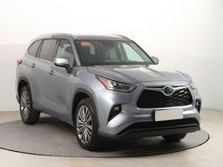 Grau Gebraucht 2022 Toyota Highlander SUV | 40.817 €