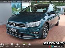 Grün Gebraucht 2018 VW Golf Sportsvan Join Van / Kleinbus | 16.930 € (Fairer Preis)