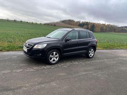 Schwarz Gebraucht 2010 VW Tiguan Sport SUV | 9.990 € (Etwas zu teuer)