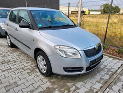 Silber Gebraucht 2009 Skoda Fabia Kleinwagen | 2.100 € (Fairer Preis)