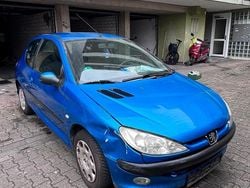 Blau Gebraucht 2004 Peugeot 206 Kleinwagen | 990 € (Guter Preis)