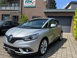 Silber Gebraucht 2017 Renault Scénic IV Experience Van / Kleinbus | 17.950 € (Etwas zu teuer)