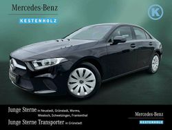 Unilack nachtschwarz Gebraucht 2022 Mercedes A250 Limousine | 25.690 € (Guter Preis)