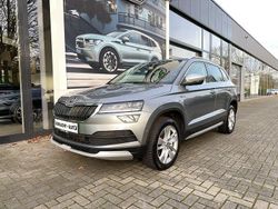 Grau Gebraucht 2020 Skoda Karoq Scout 4x4 SUV | 24.750 € (Fairer Preis)