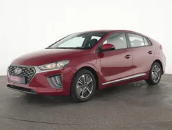 Fiery red Gebraucht 2022 Hyundai Ioniq Limousine | 18.453 € (Guter Preis)