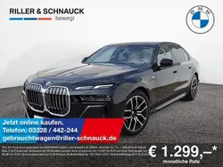 Schwarz Gebraucht 2024 BMW 750e M Sport Limousine | 96.950 € (Superpreis)