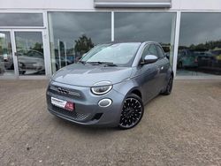 Colore esterno (mineral grau) Gebraucht 2021 Fiat 500e La Prima Cabrio | 23.990 €