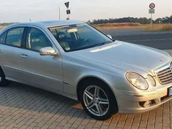 Silber Gebraucht 2006 Mercedes E320 Elegance Limousine | 3.999 € (Guter Preis)