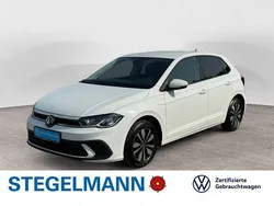 Pure white Gebraucht 2023 VW Polo Move Limousine | 16.598 € (Guter Preis)