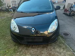 Schwarz Gebraucht 2009 Renault Twingo Kleinwagen | 1.900 € (Fairer Preis)