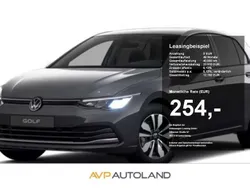 Grau Gebraucht 2024 VW Golf VIII Move Limousine | 23.940 € (Guter Preis)