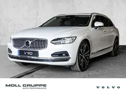 Crystal white pearl Gebraucht 2024 Volvo V90 Plus Kombi | 68.950 €