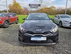 Schwarz Gebraucht 2023 Kia Ceed Edition 7 Limousine | 17.890 € (Fairer Preis)