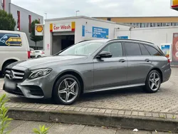 Grau Gebraucht 2019 Mercedes E300 AMG Kombi | 23.000 €