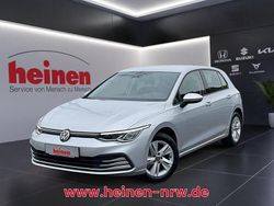 Silber Gebraucht 2022 VW Golf VIII Life Limousine | 20.599 € (Fairer Preis)