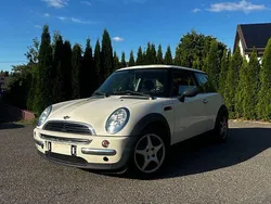 Beige Gebraucht 2003 Mini ONE Kleinwagen | 1.099 € (Fairer Preis)