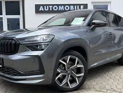 Graphitegrau metallic Neu 2025 Skoda Kodiaq SportLine SUV | 44.479 € (Fairer Preis)