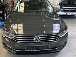 Grau Gebraucht 2016 VW Passat Kombi | 12.800 € (Guter Preis)