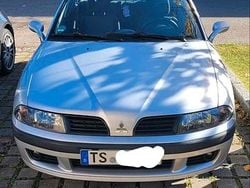 Silber Gebraucht 2004 Mitsubishi Carisma Limousine | 900 € (Fairer Preis)