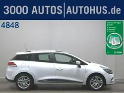 Weiß Gebraucht 2019 Renault Clio IV Life Limousine | 8.490 € (Guter Preis)