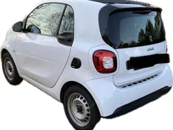 Weiß Gebraucht 2018 Smart ForTwo Coupé Coupé | 10.400 € (Guter Preis)