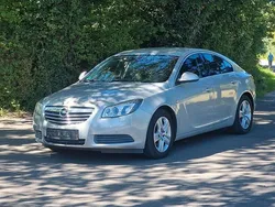 Braun Gebraucht 2012 Opel Insignia Limousine | 4.899 € (Fairer Preis)