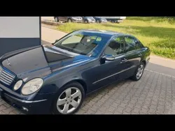 Blau Gebraucht 2003 Mercedes E220 Elegance Limousine | 3.750 € (Fairer Preis)