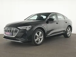 Brillantschwarz Gebraucht 2022 Audi e-tron S-Line SUV | 31.275 € (Superpreis)