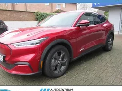 Rot Gebraucht 2022 Ford Mustang Mach-E Extended Range SUV | 42.477 € (Teuer)