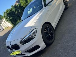 Weiß Gebraucht 2015 BMW 118 Kleinwagen | 9.400 € (Fairer Preis)