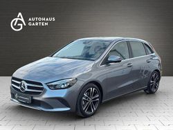 Grau Gebraucht 2020 Mercedes B200 Edition 1 Van / Kleinbus | 25.950 € (Fairer Preis)