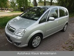 Silber Gebraucht 2006 Opel Meriva Edition Van / Kleinbus | 4.750 € (Etwas zu teuer)