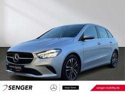 Lack hightechsilber Gebraucht 2024 Mercedes 180 Advanced Limousine | 27.480 € (Superpreis)