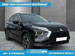 Pantherschwarz (x42) Gebraucht 2021 Mitsubishi Eclipse Cross Basis SUV | 17.013 € (Superpreis)