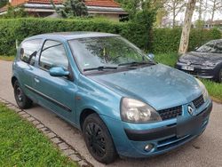 Blau Gebraucht 2002 Renault Clio II Kleinwagen | 1.290 € (Teuer)