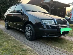 Schwarz Gebraucht 2004 Skoda Fabia Kombi | 1.950 € (Fairer Preis)