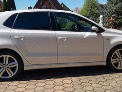 Weiß Gebraucht 2014 VW Polo R-line Kleinwagen | 8.900 € (Etwas zu teuer)