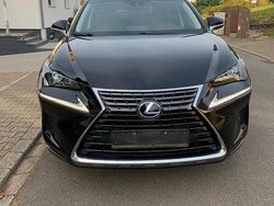 Schwarz Gebraucht 2018 Lexus NX300h SUV | 25.500 € (Fairer Preis)