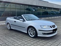 Silber Gebraucht 2004 Saab 9-3 Cabriolet Aero Cabrio | 10.900 €