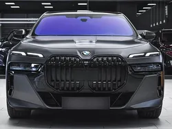 Frozen deep grey metallic Gebraucht 2024 BMW 740 M Sport Limousine | 105.890 €