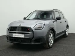 Grün Gebraucht 2024 Mini Countryman SUV | 38.999 € (Fairer Preis)