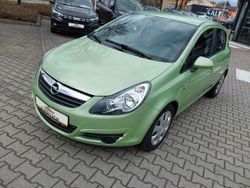 Grün Gebraucht 2010 Opel Corsa Edition Limousine | 5.400 € (Teuer)