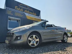Grau Gebraucht 2013 Peugeot 207 CC Active Cabrio | 6.199 € (Fairer Preis)