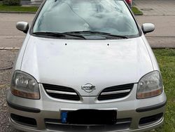 Gebraucht 2001 Nissan Almera Tino Van / Kleinbus | 800 € (Guter Preis)