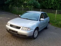Silber Gebraucht 1999 Audi A3 Ambiente Limousine | 2.000 € (Fairer Preis)