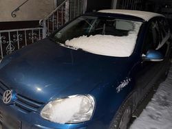 Blau Gebraucht 2006 VW Golf V Kleinwagen | 2.100 € (Guter Preis)