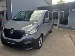 Grau Gebraucht 2019 Renault Trafic Authentique Van | 24.500 €