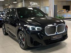 Saphirschwarz Gebraucht 2023 BMW iX1 M Sport SUV | 37.990 € (Fairer Preis)